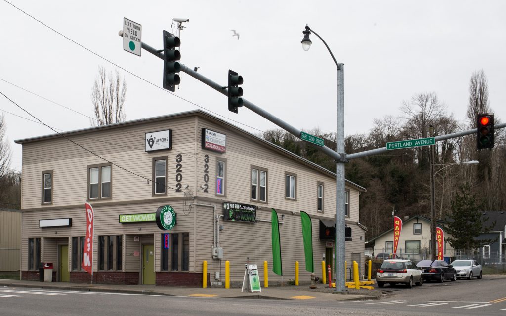 World of Weed in Tacoma, WA - One of the best dispensaries from Leafly List 2016