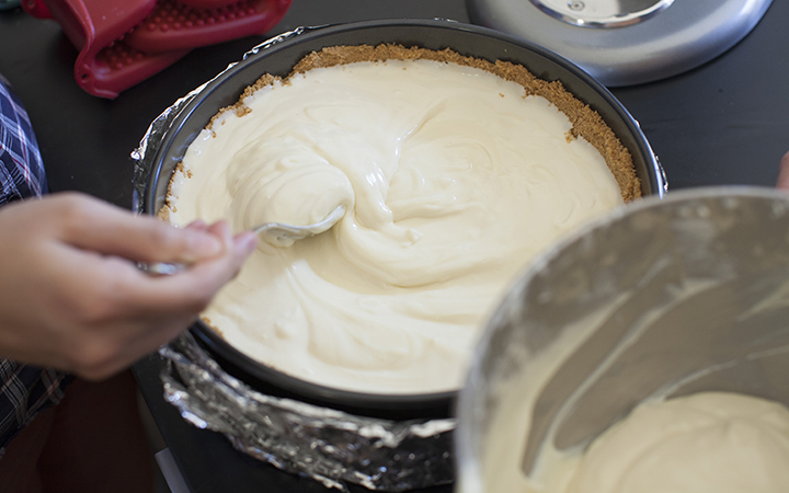 Cannabis-infused blueberry cheesecake: fixing the batter